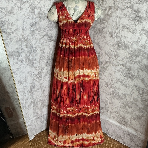 Bisou Bisou Dresses & Skirts - Bisou Bisou Red and Orange Maxi Dress